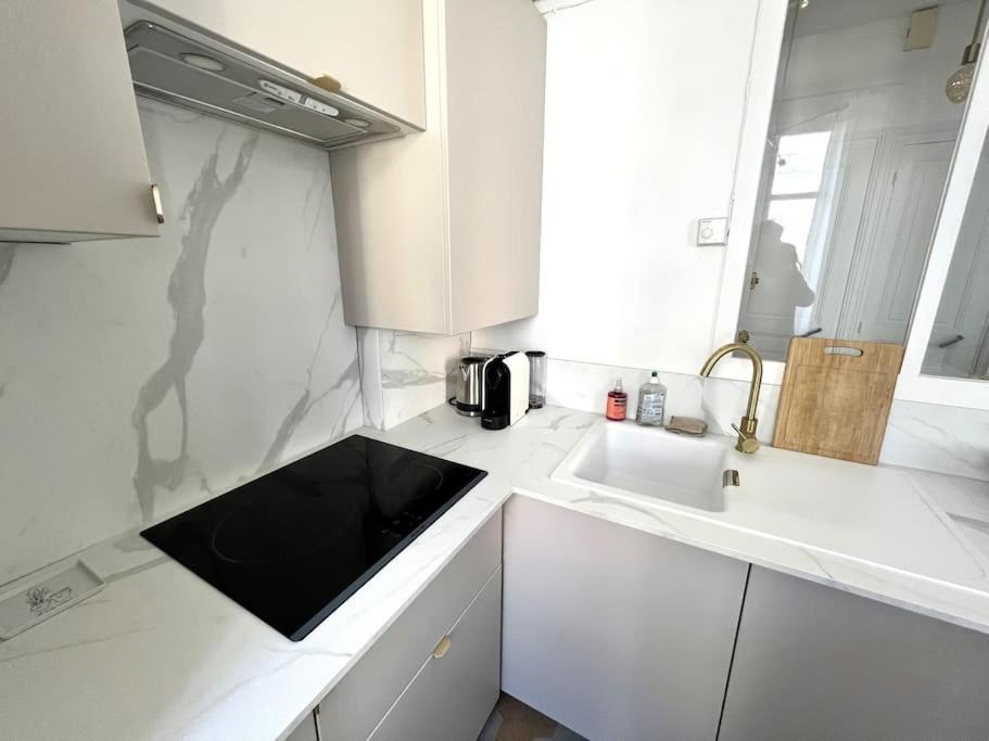 Charmant Appartement Au Centre De Тур Екстер'єр фото